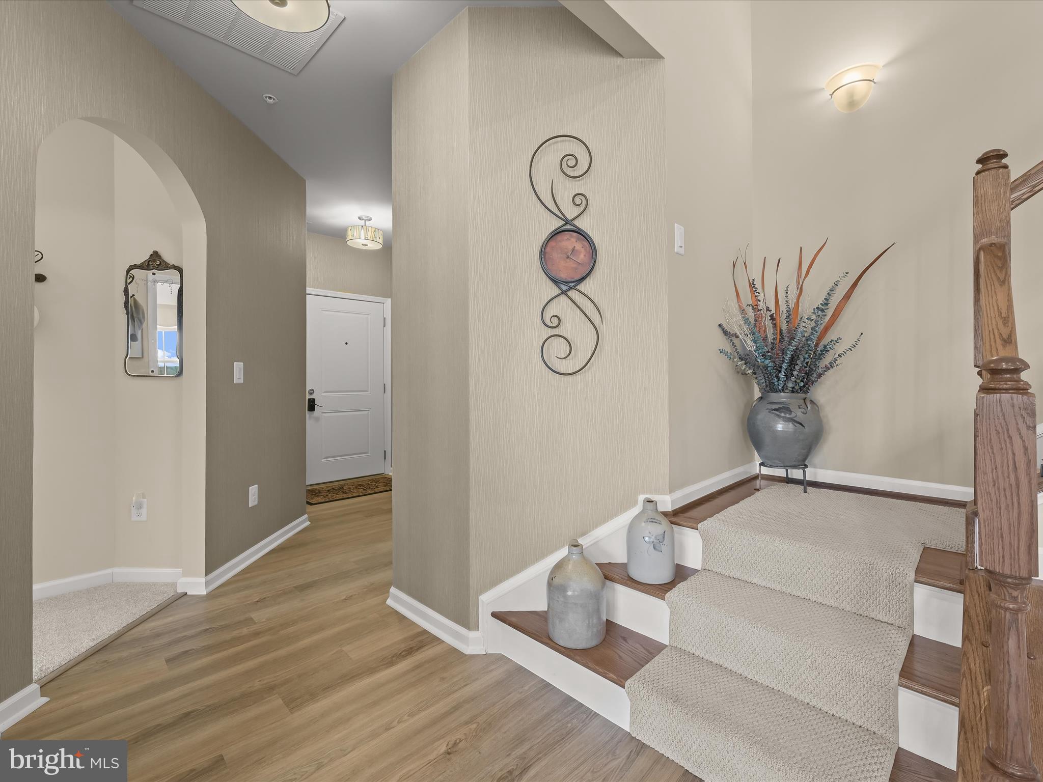 WAVERLY MEWS - Residential