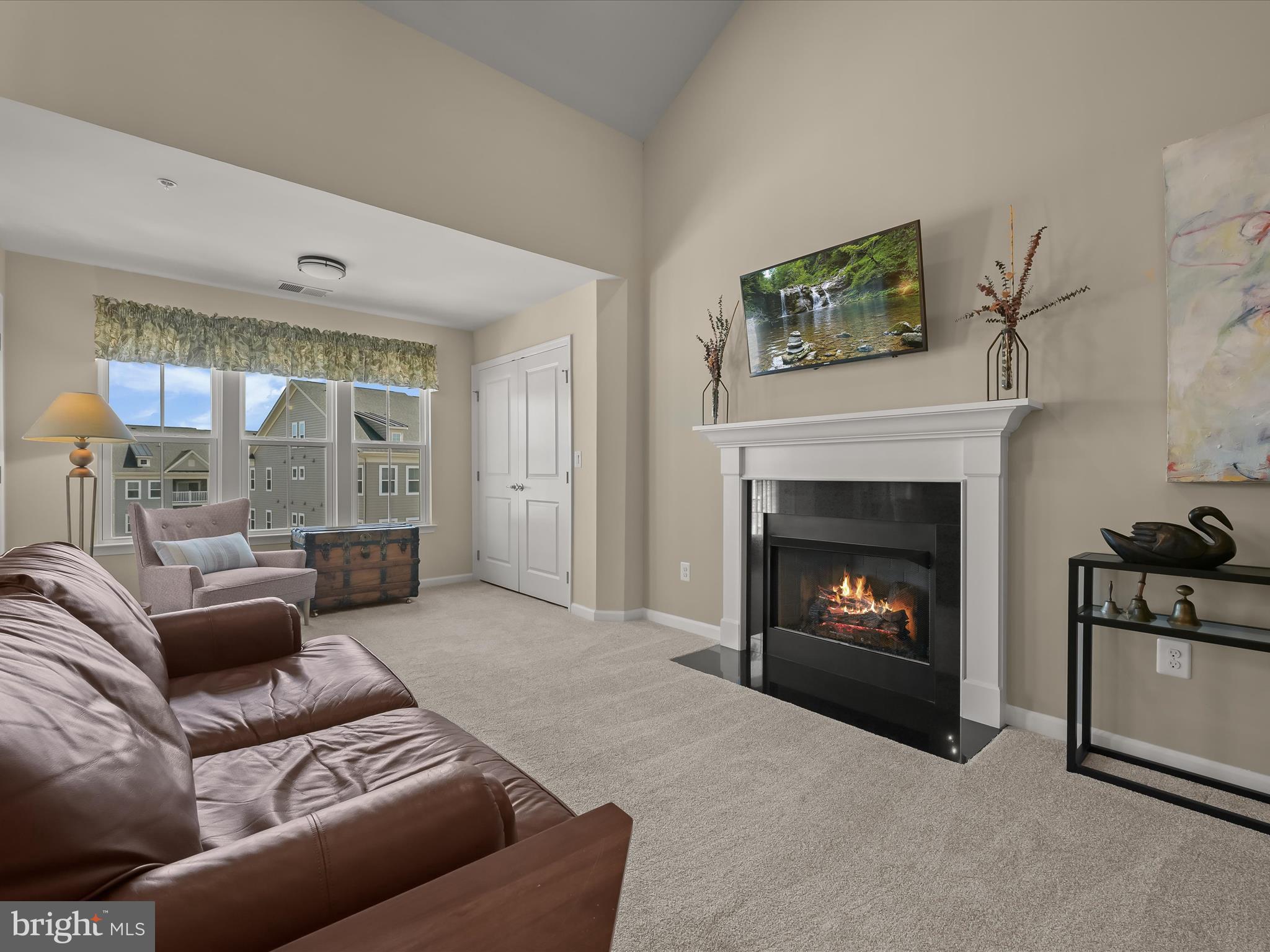 WAVERLY MEWS - Residential