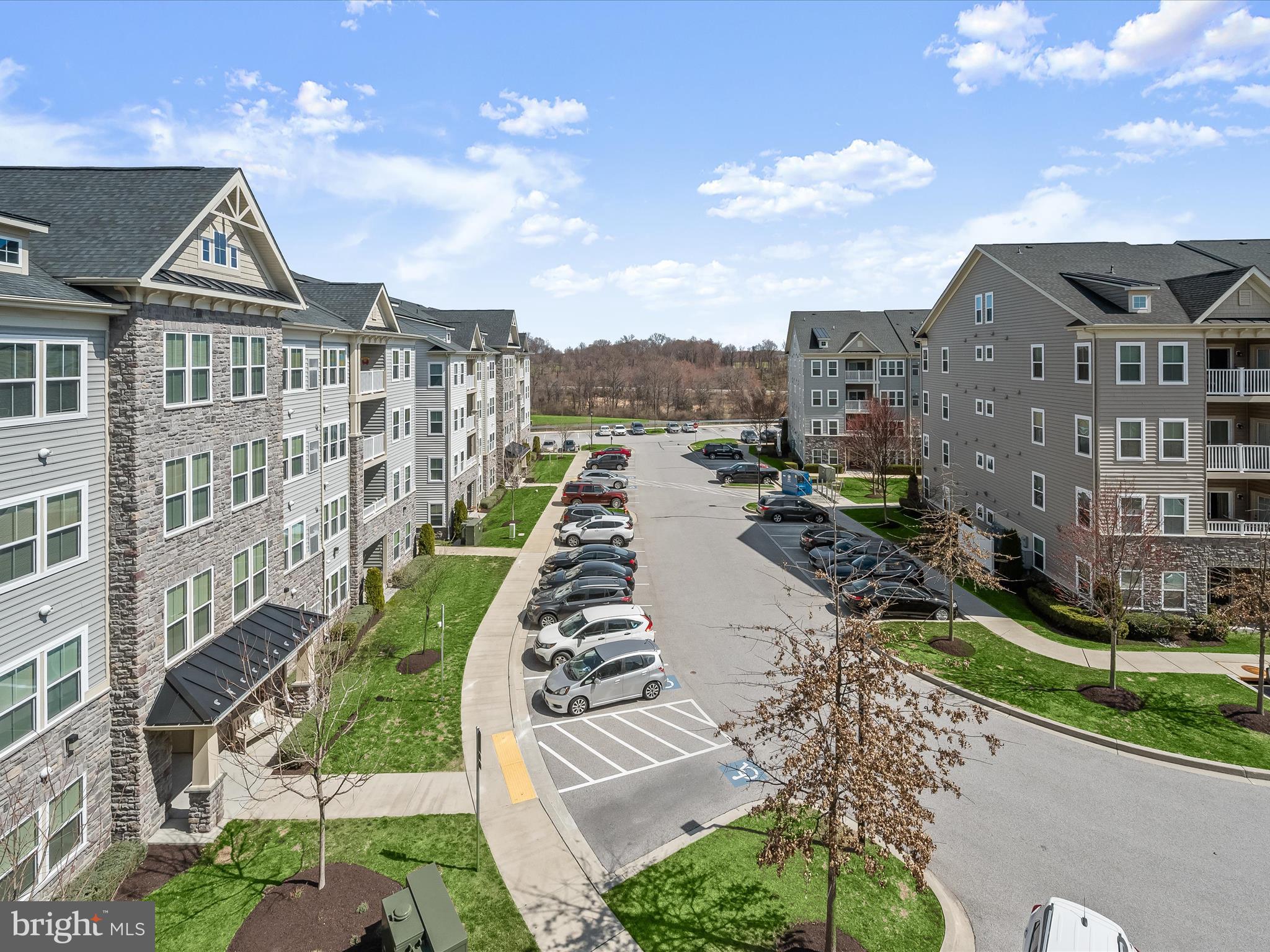 WAVERLY MEWS - Residential