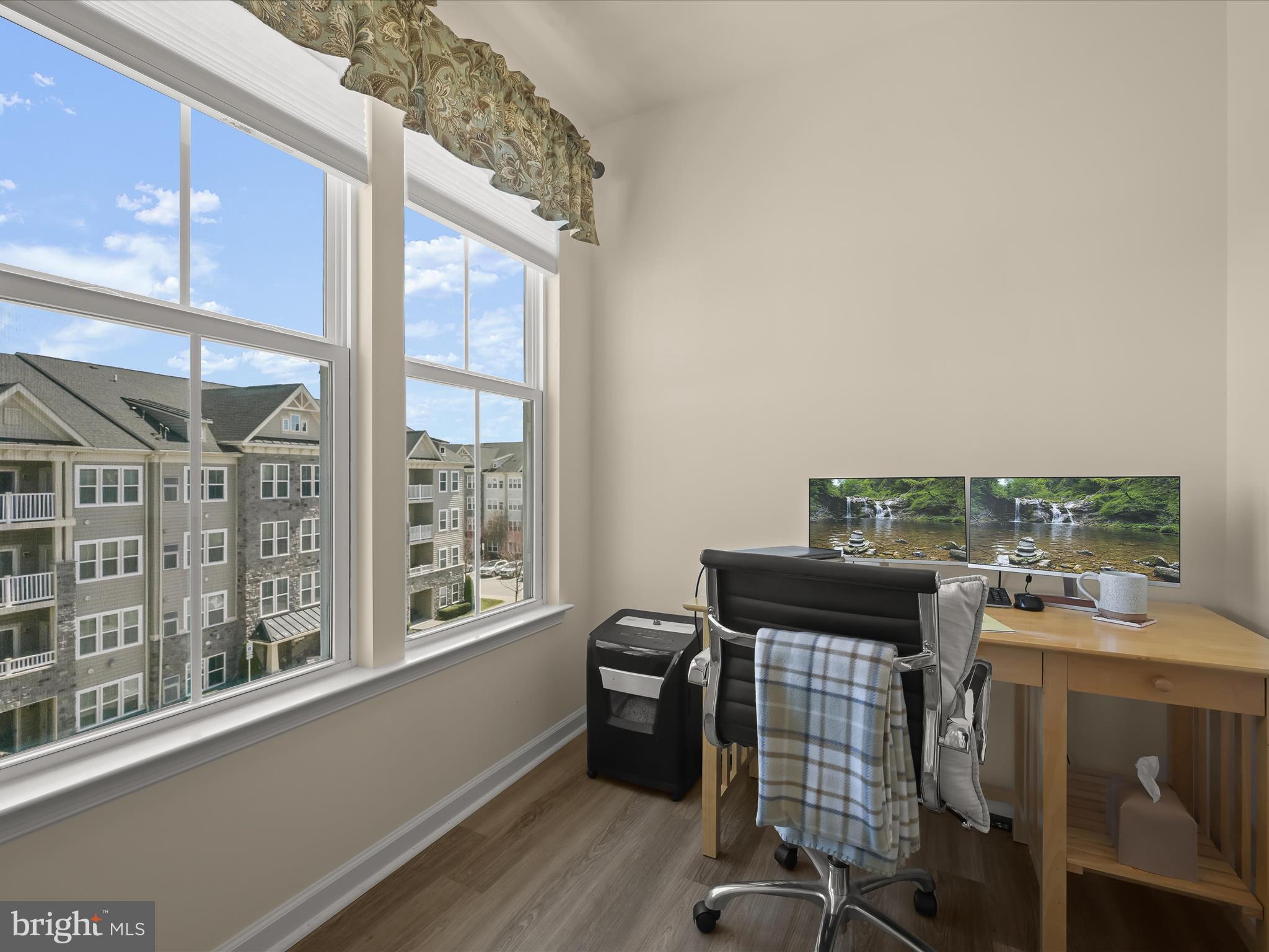 WAVERLY MEWS - Residential