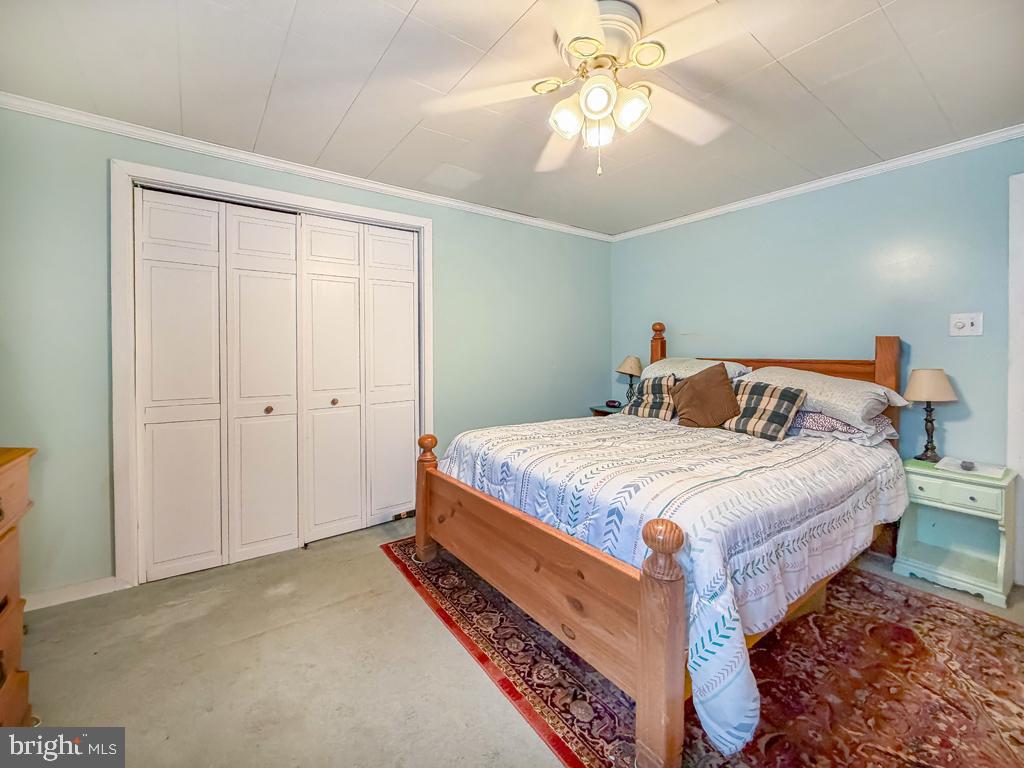 ROSLYN - Residential