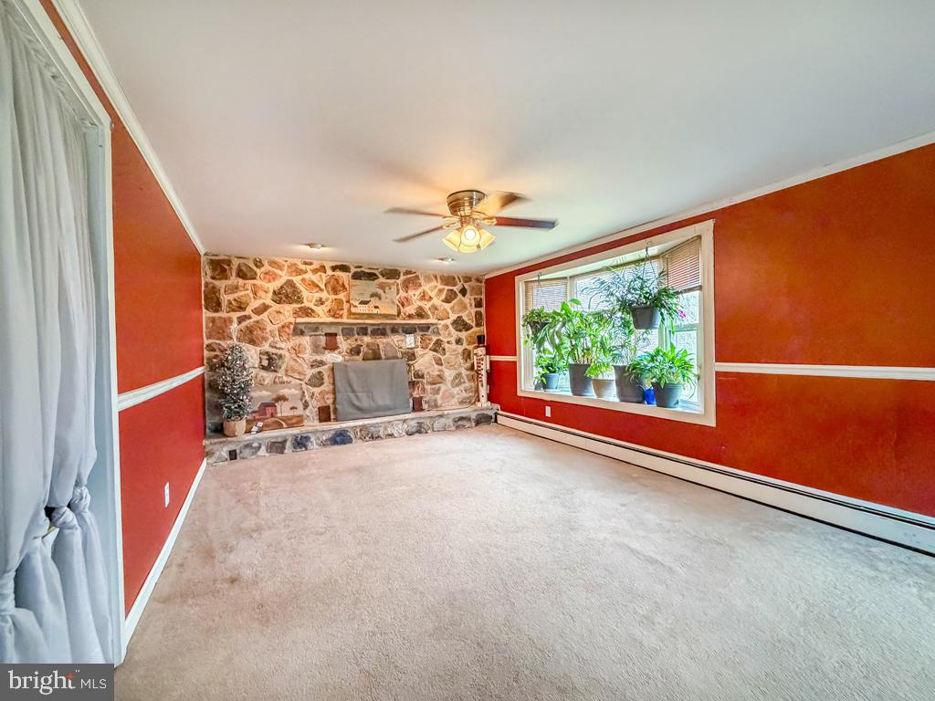 ROSLYN - Residential