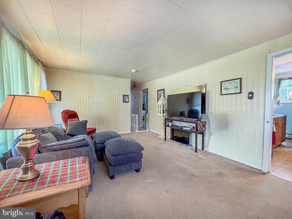 ROSLYN - Residential