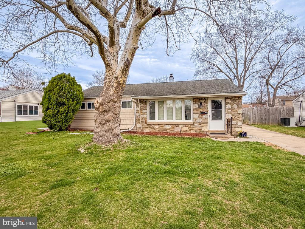 ROSLYN - Residential