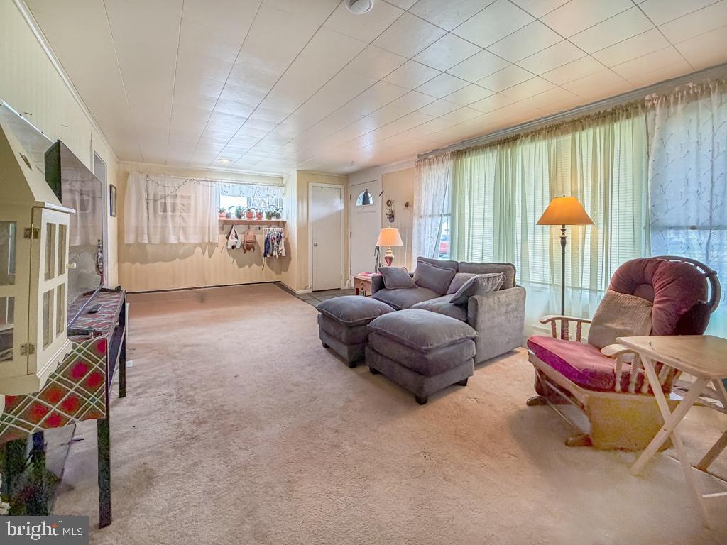 ROSLYN - Residential