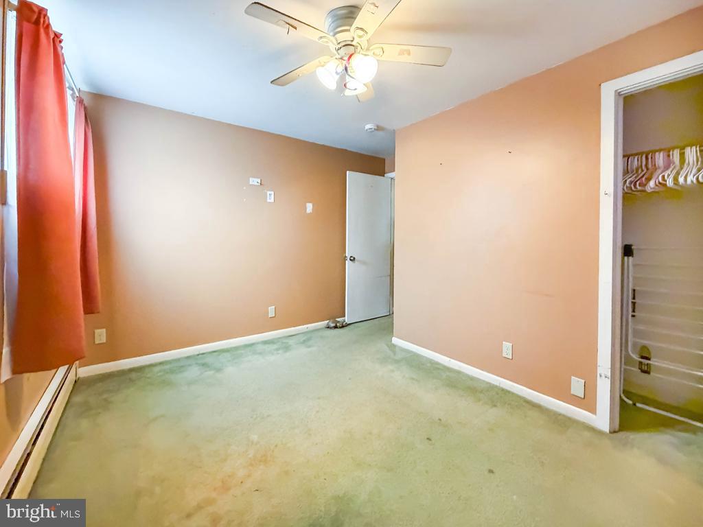 ROSLYN - Residential