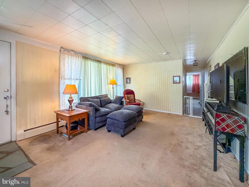 ROSLYN - Residential