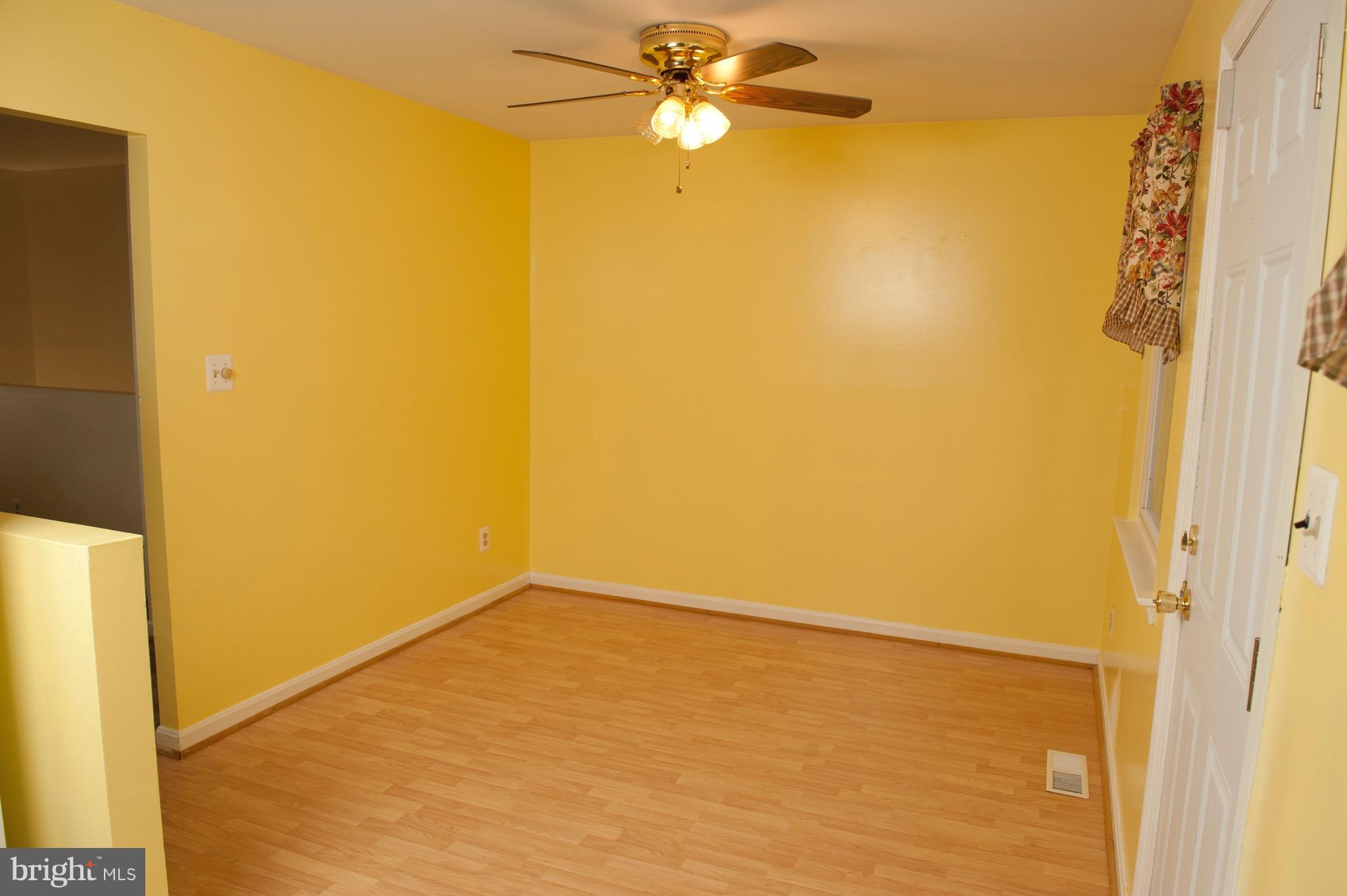 STAFFORD OAKS - Residential Lease