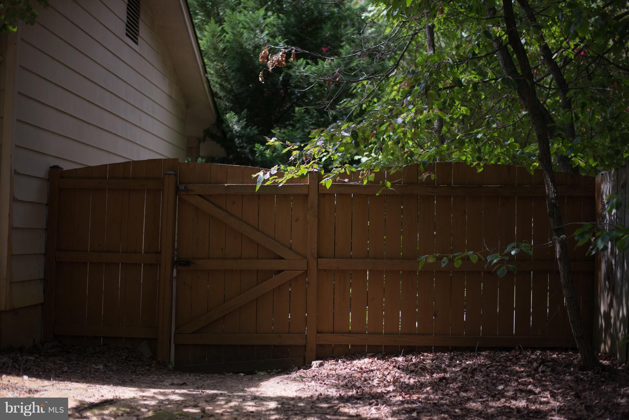 STAFFORD OAKS - Residential Lease