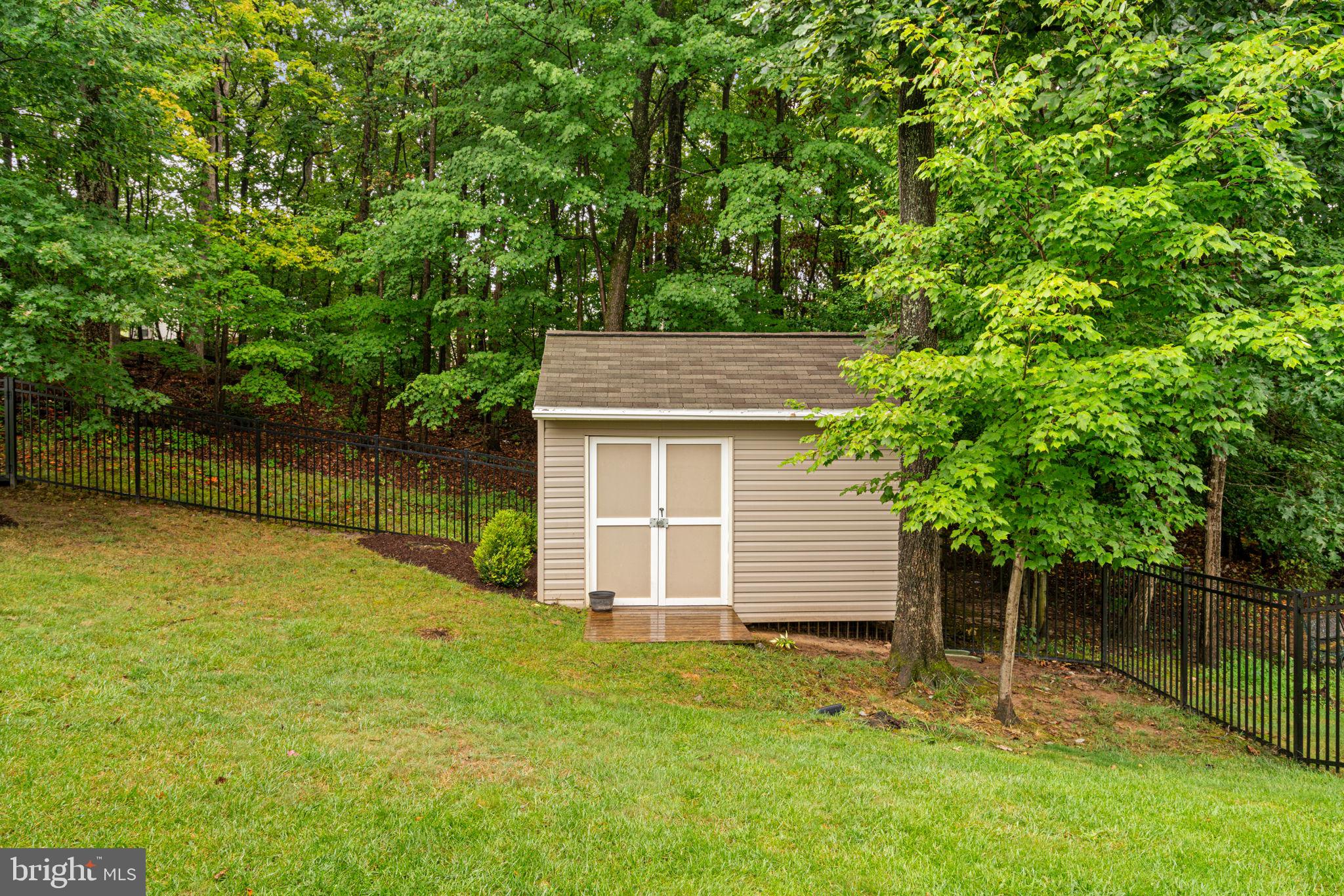 WAYSIDE VILLAGE - Residential