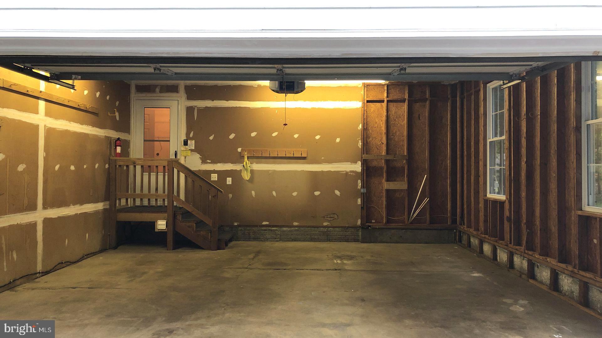 DEERFIELD - Residential Lease