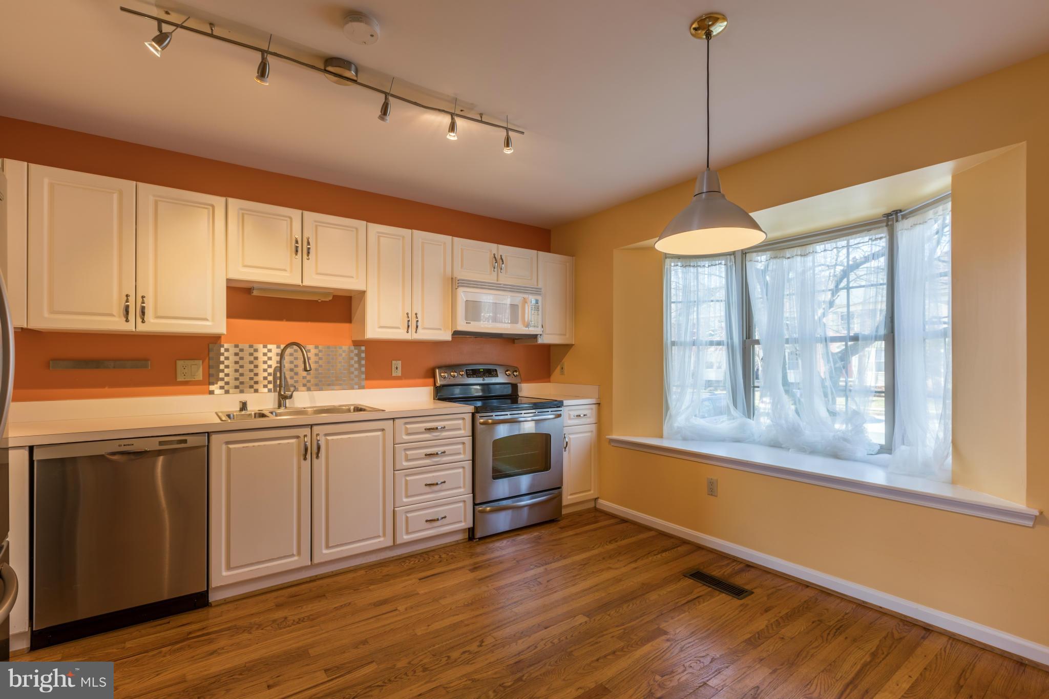 LOVETON FARMS - Residential Lease