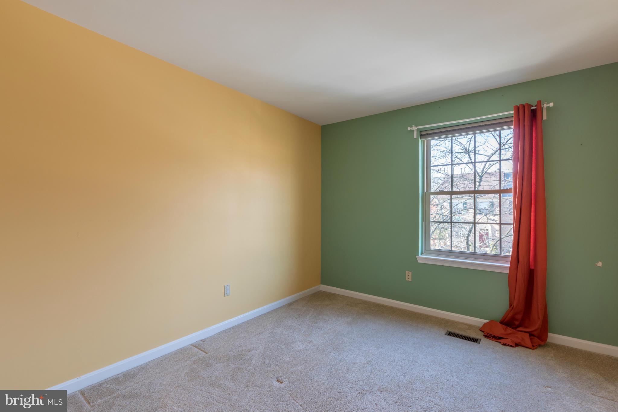 LOVETON FARMS - Residential Lease