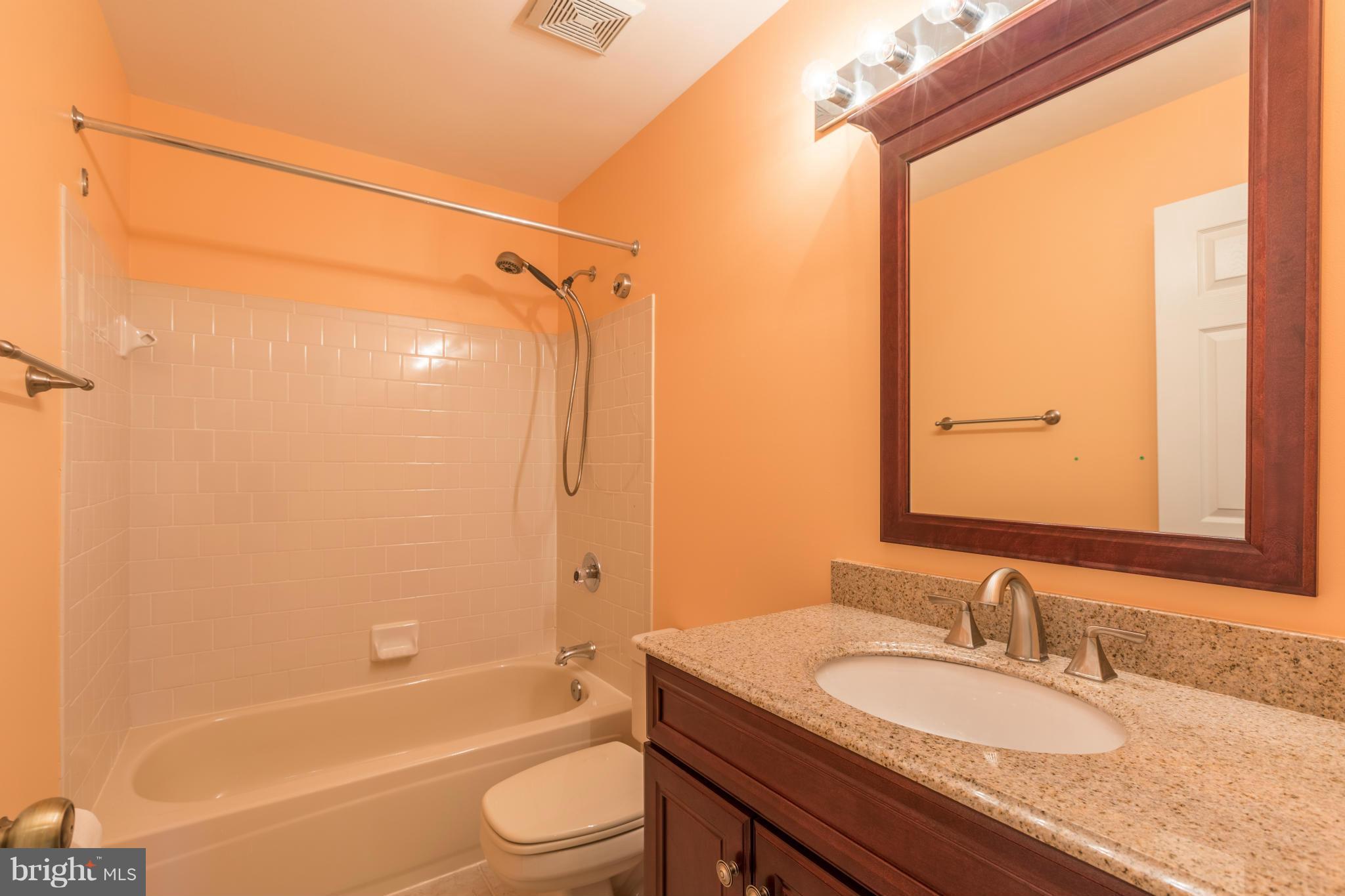 LOVETON FARMS - Residential Lease