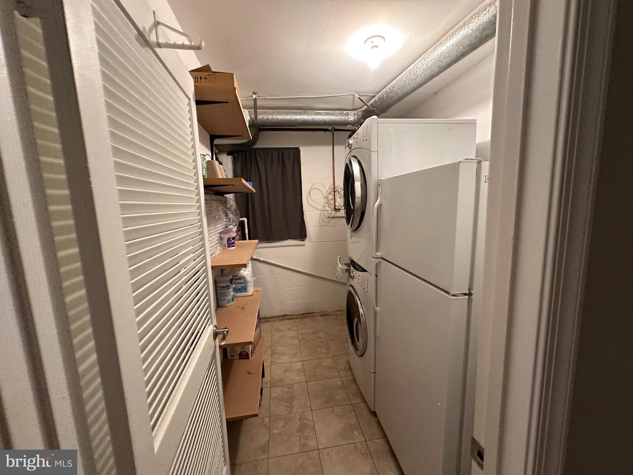 COLONIAL HEIGHTS - Residential Lease