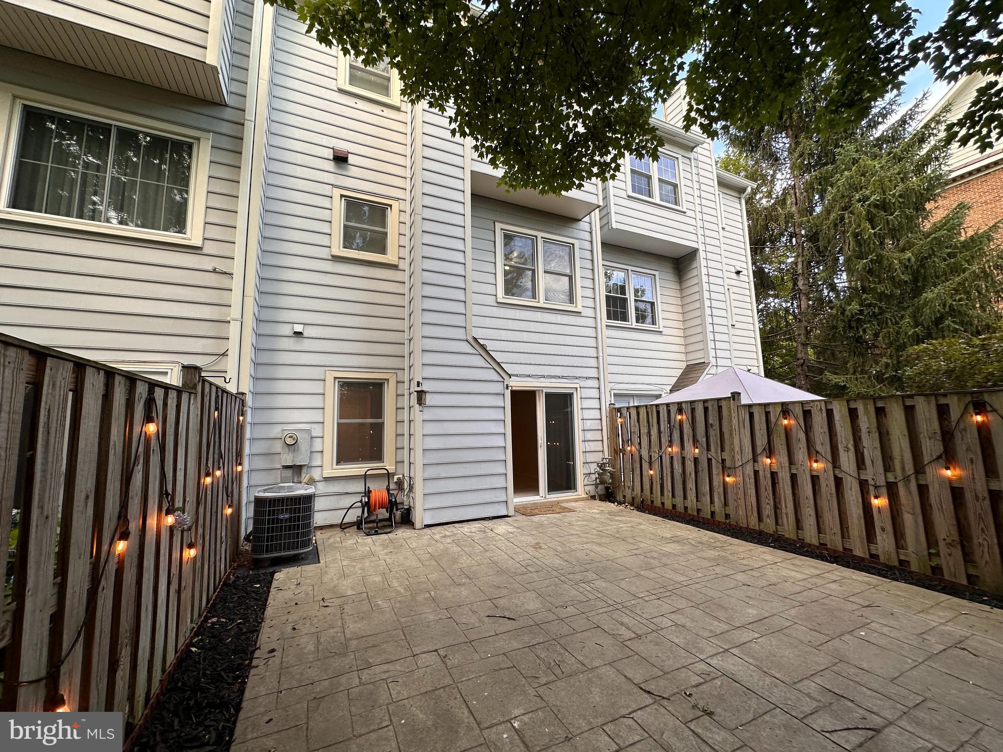 COLONIAL HEIGHTS - Residential Lease