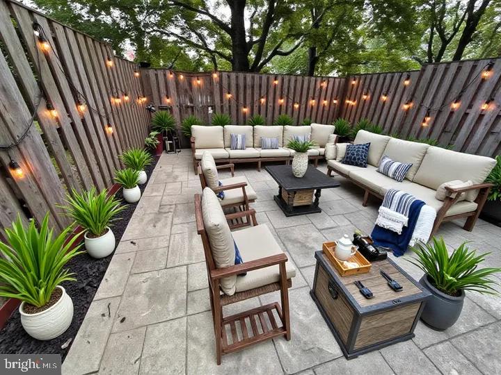 COLONIAL HEIGHTS - Residential Lease