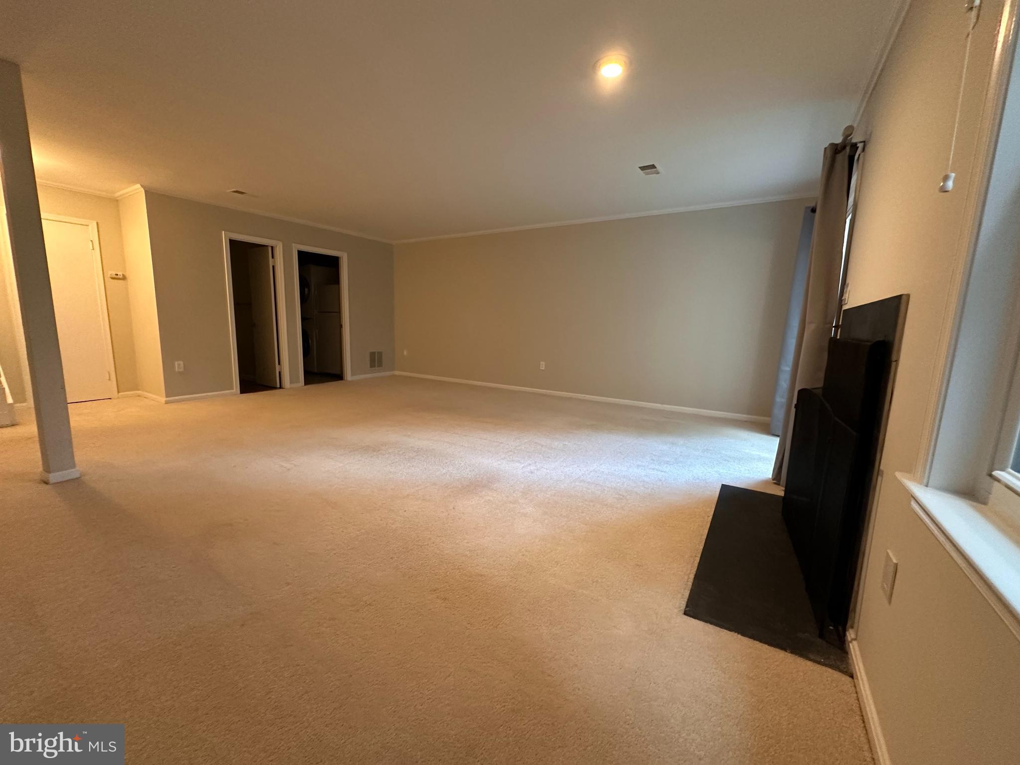 COLONIAL HEIGHTS - Residential Lease