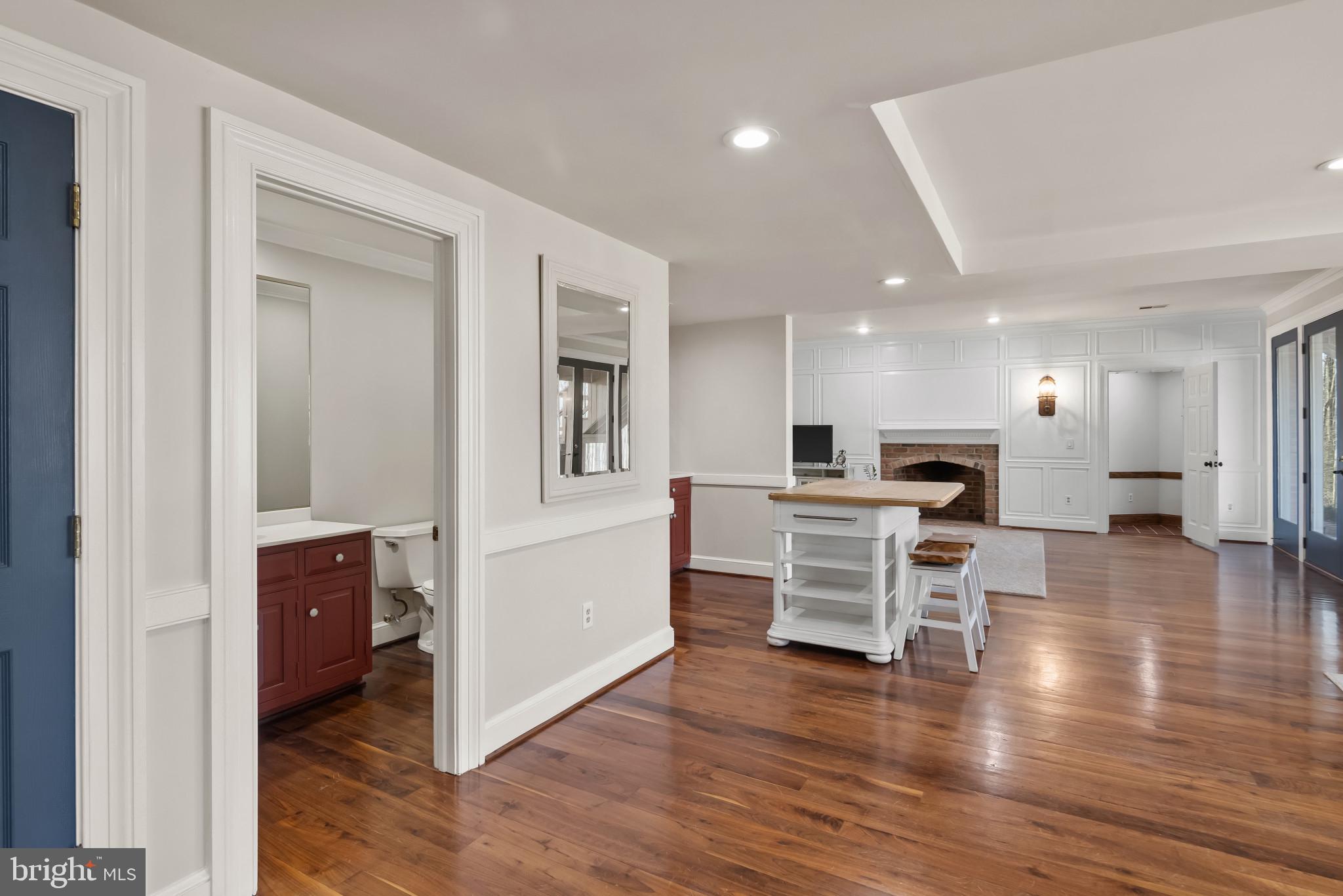 TRIADELPHIA WOODS - Residential