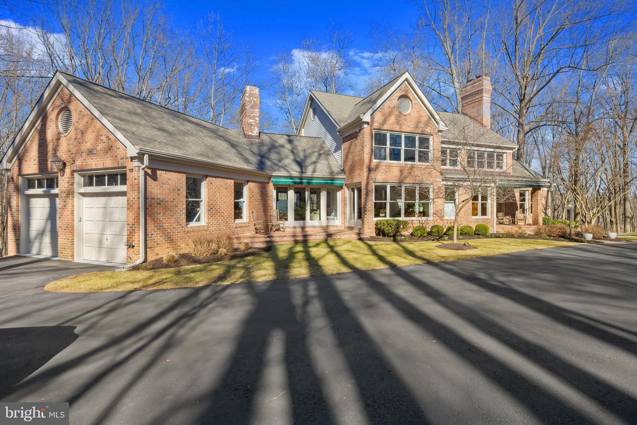 TRIADELPHIA WOODS - Residential