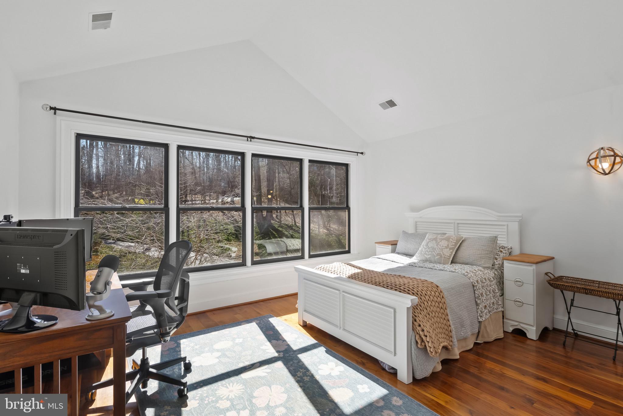 TRIADELPHIA WOODS - Residential