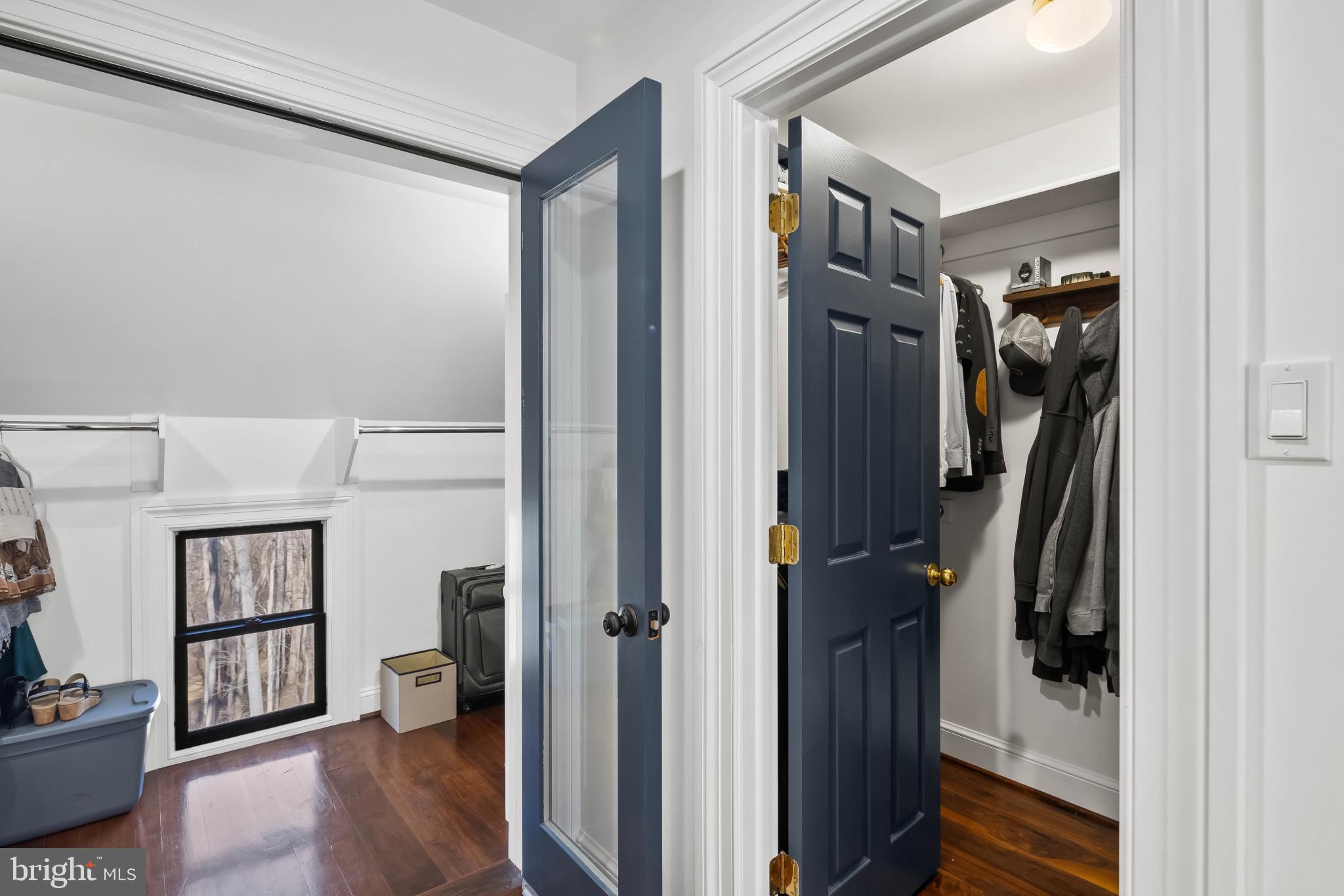 TRIADELPHIA WOODS - Residential