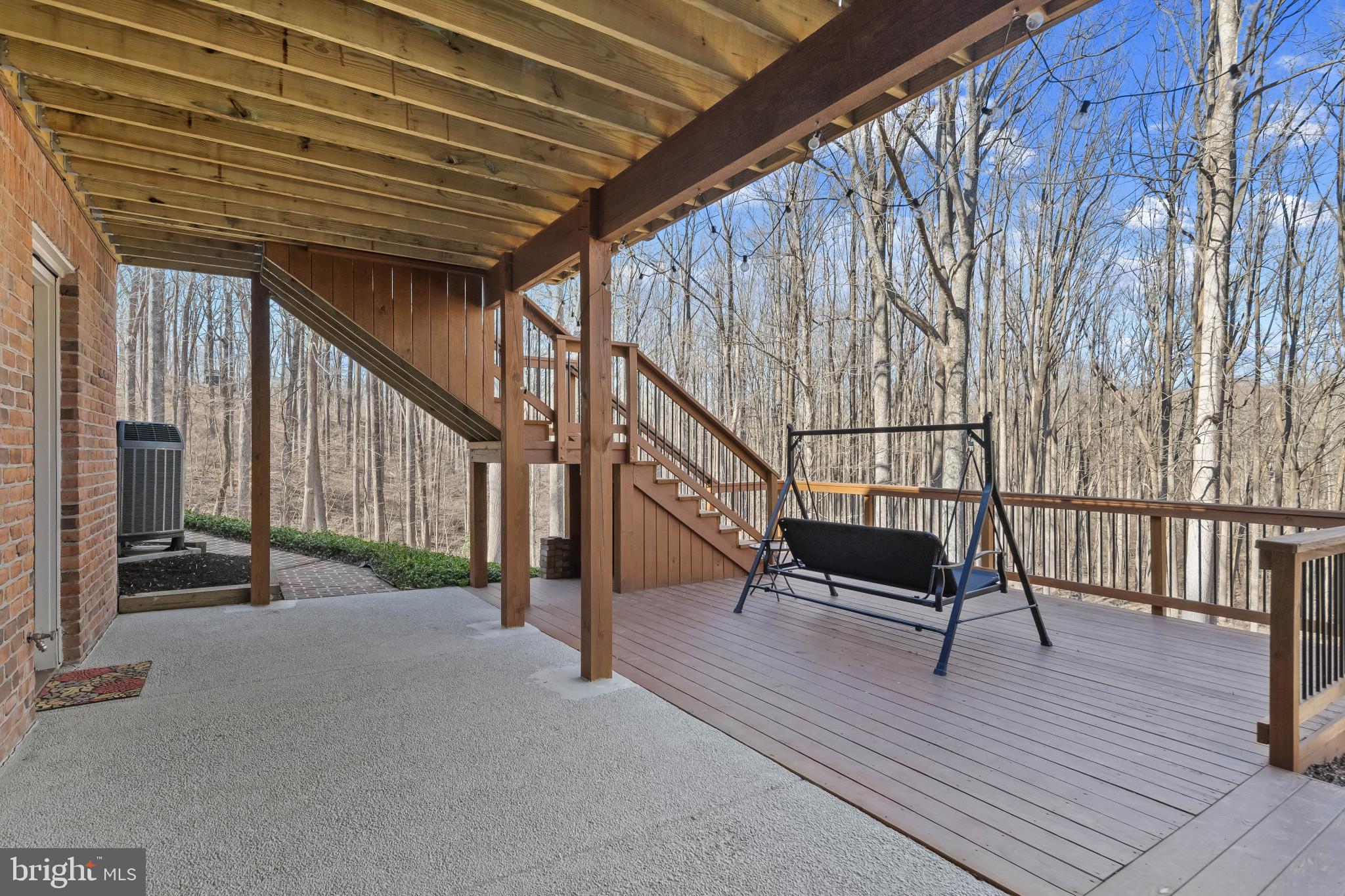 TRIADELPHIA WOODS - Residential