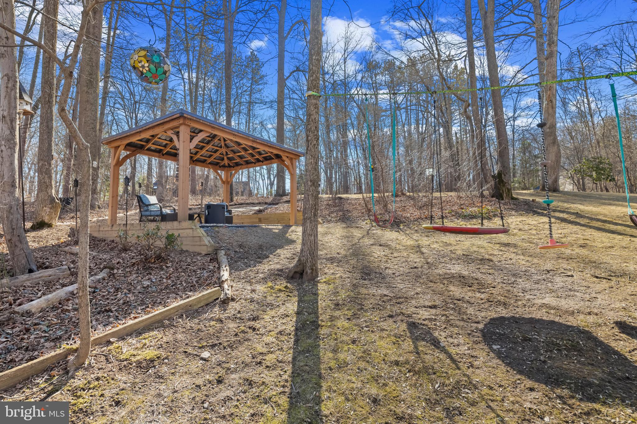 TRIADELPHIA WOODS - Residential