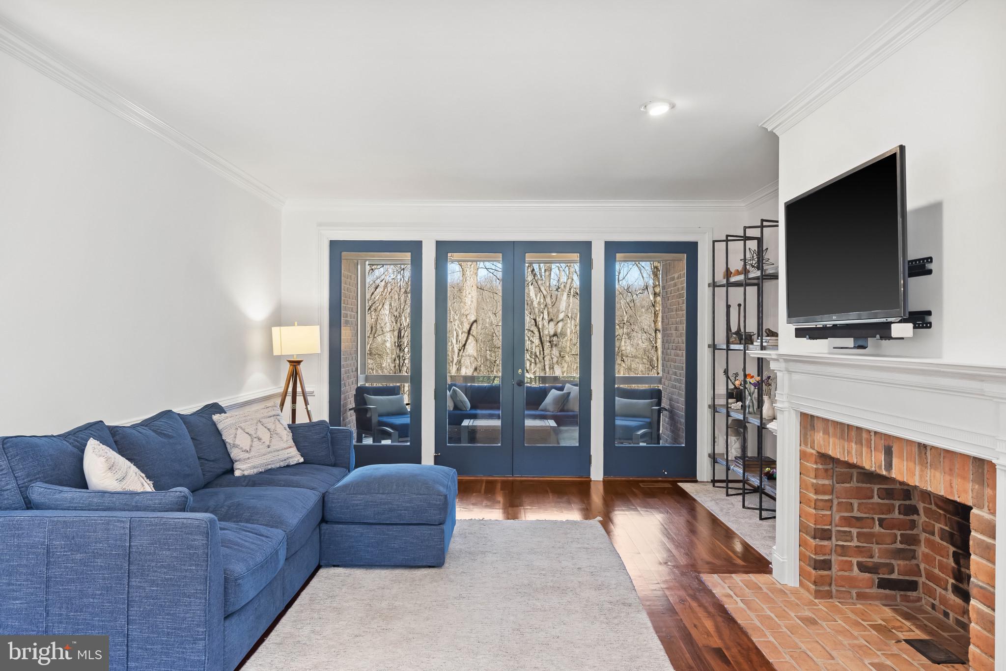 TRIADELPHIA WOODS - Residential