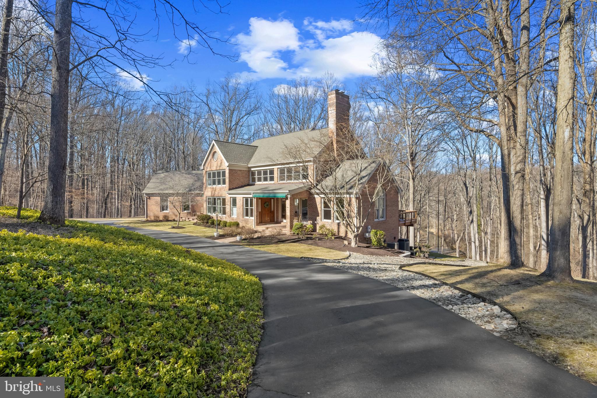 TRIADELPHIA WOODS - Residential