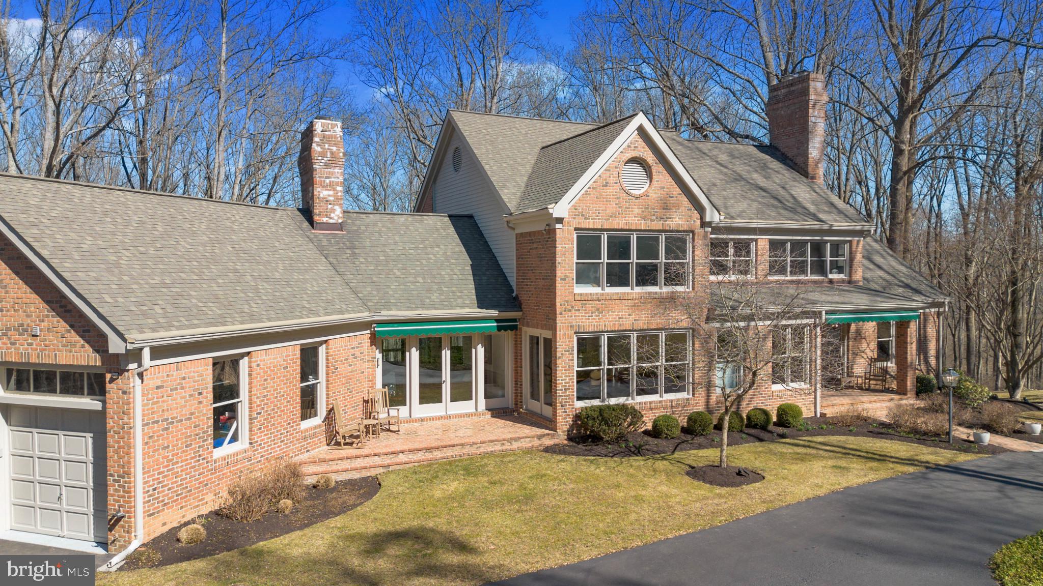 TRIADELPHIA WOODS - Residential