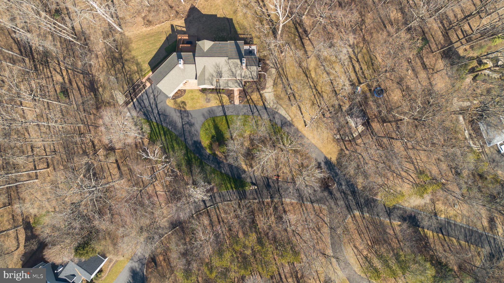 TRIADELPHIA WOODS - Residential