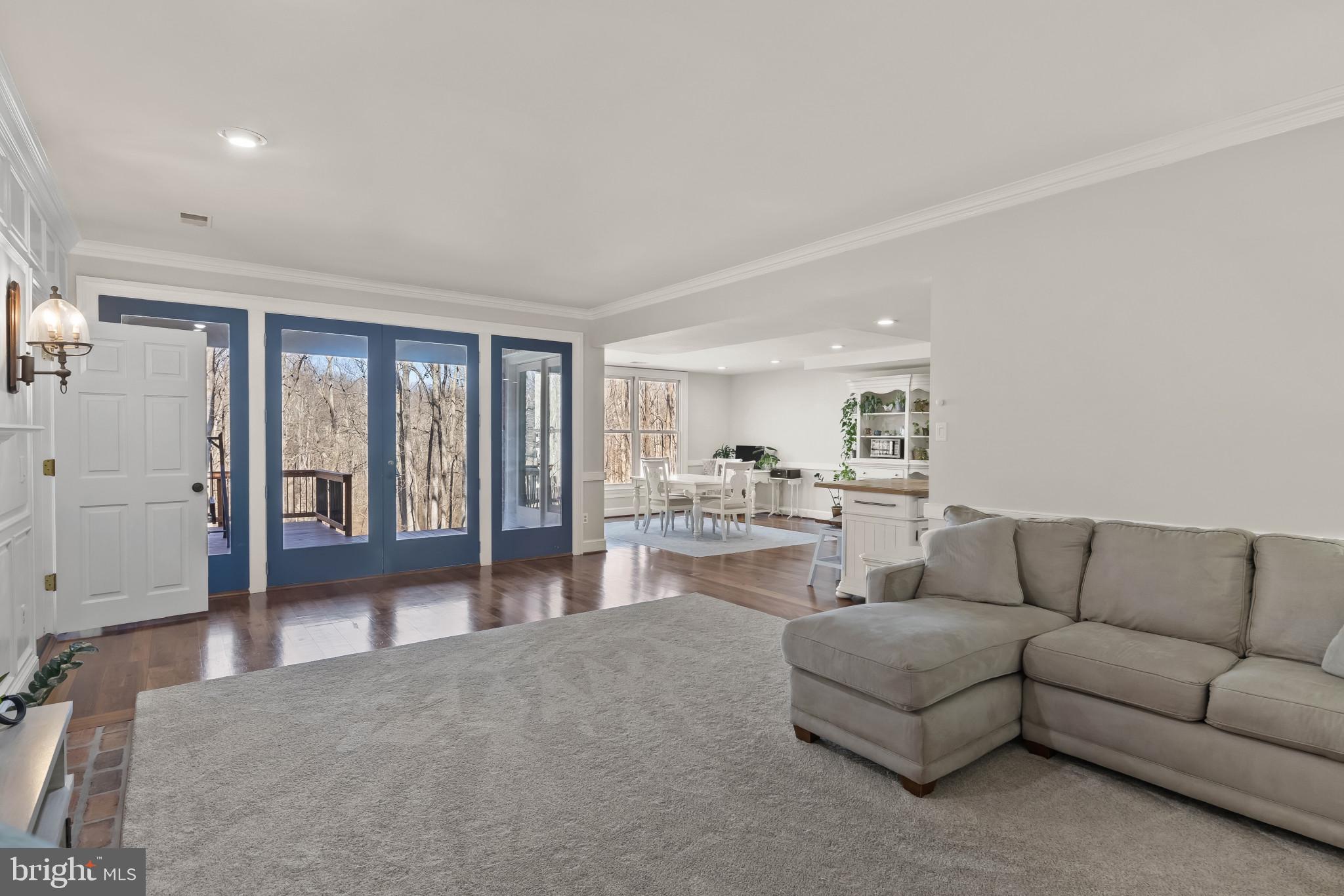 TRIADELPHIA WOODS - Residential