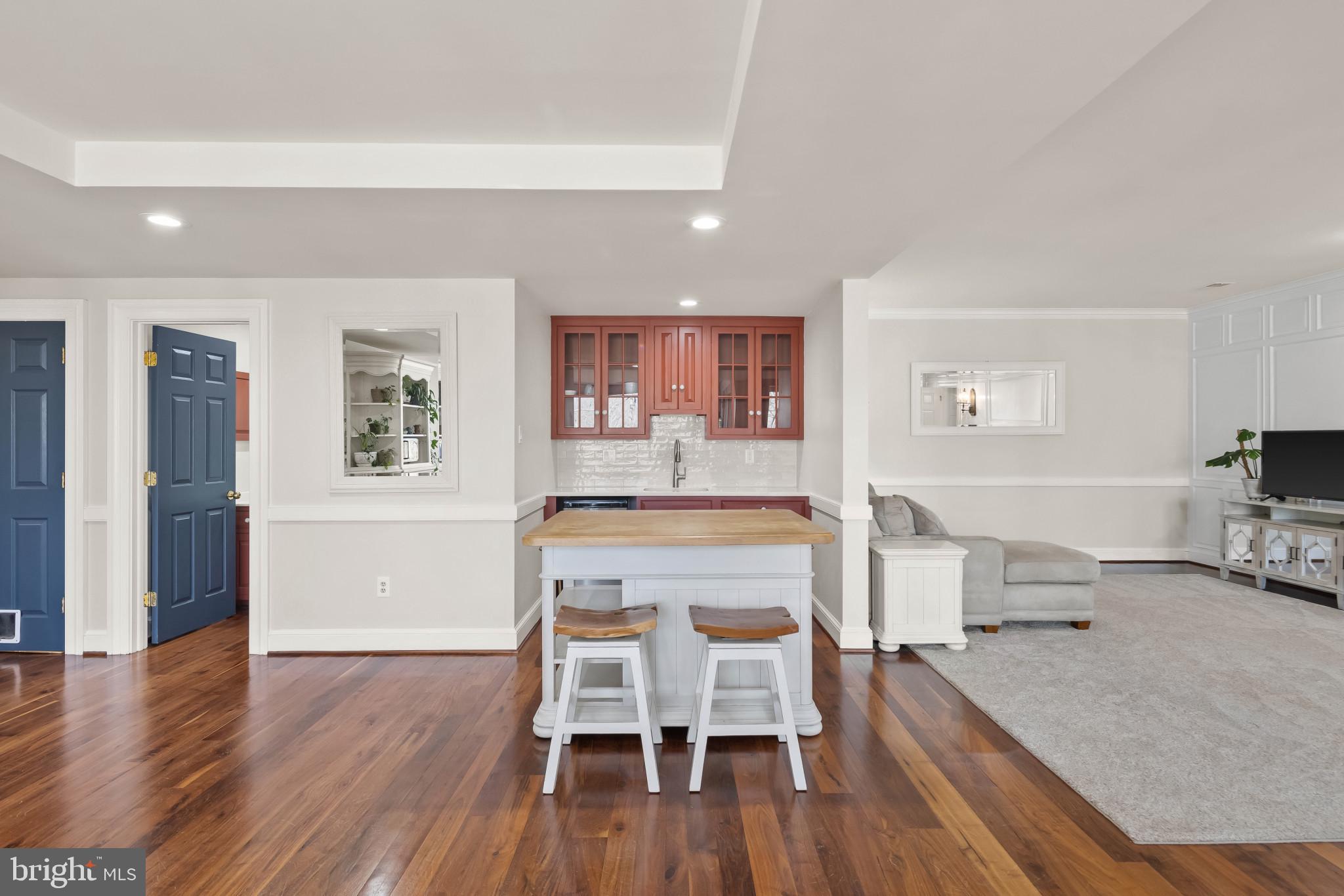 TRIADELPHIA WOODS - Residential