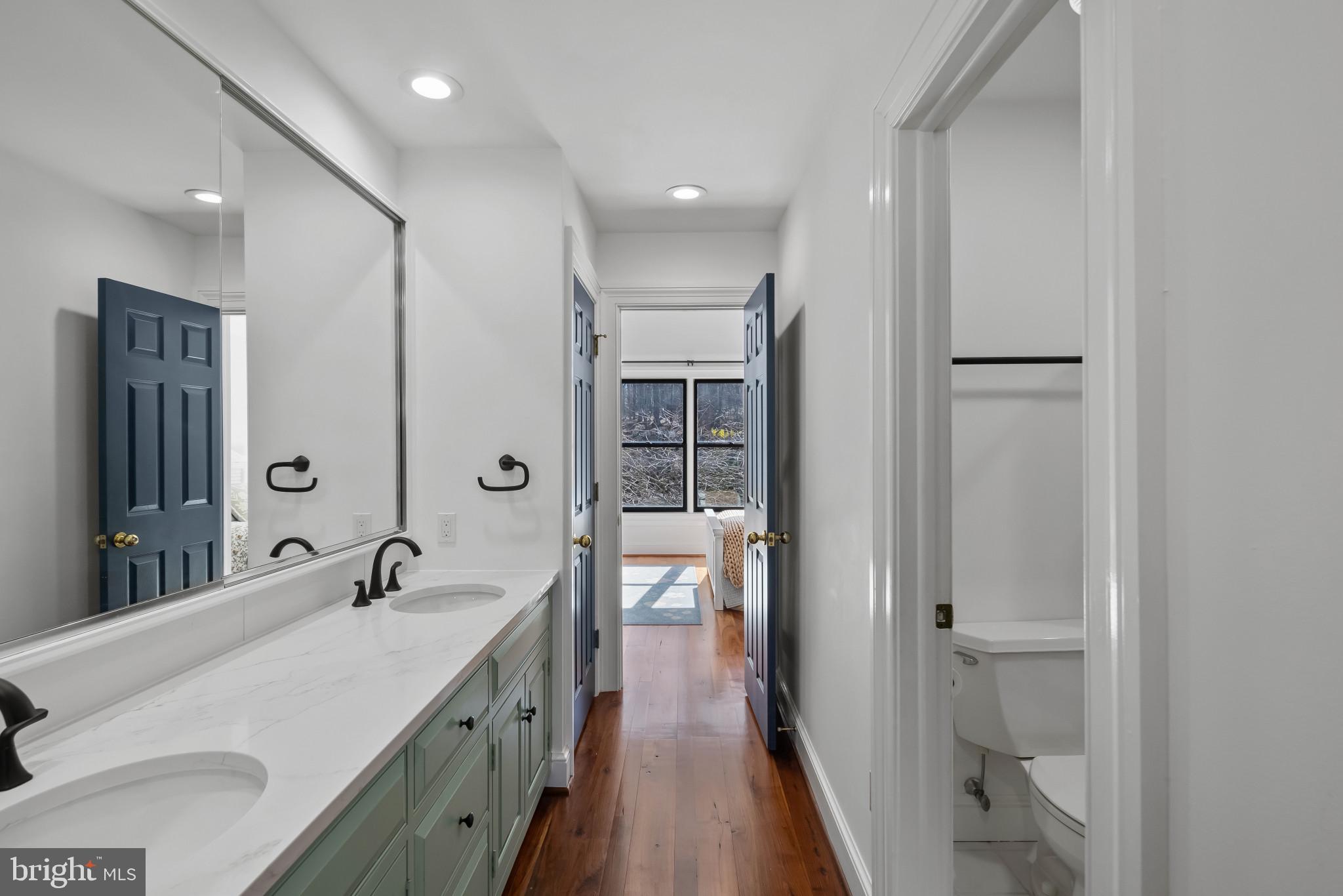 TRIADELPHIA WOODS - Residential