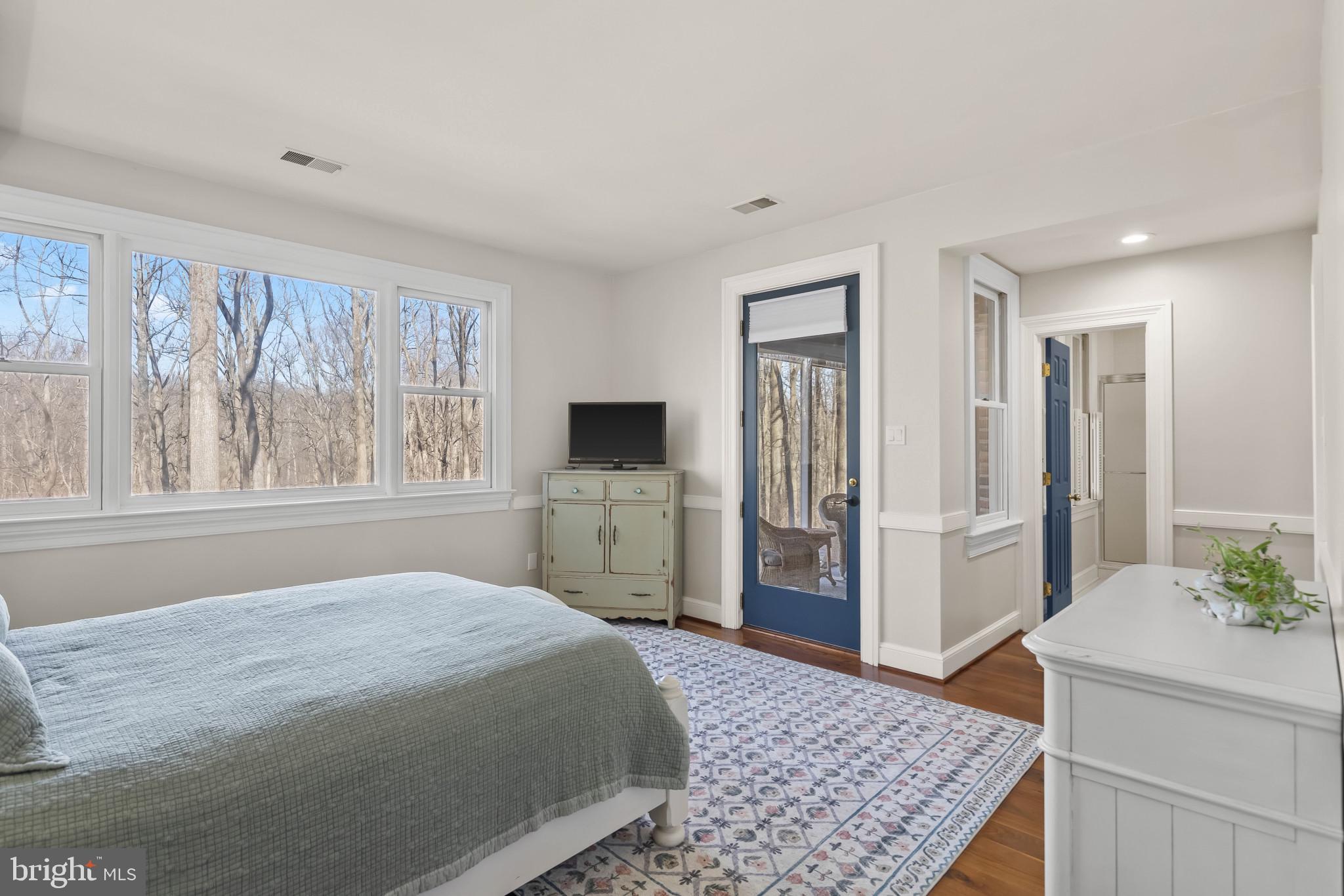 TRIADELPHIA WOODS - Residential