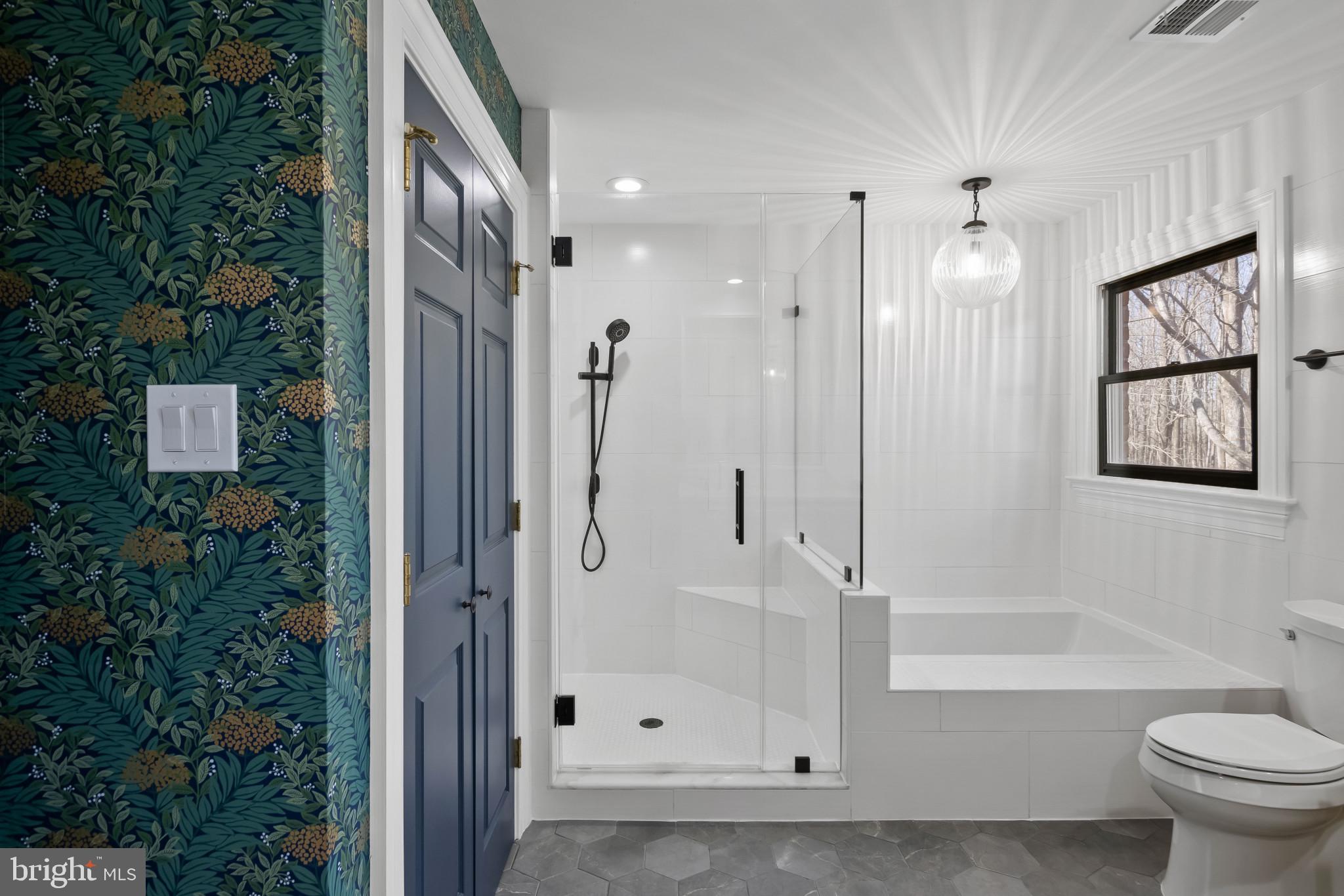 TRIADELPHIA WOODS - Residential