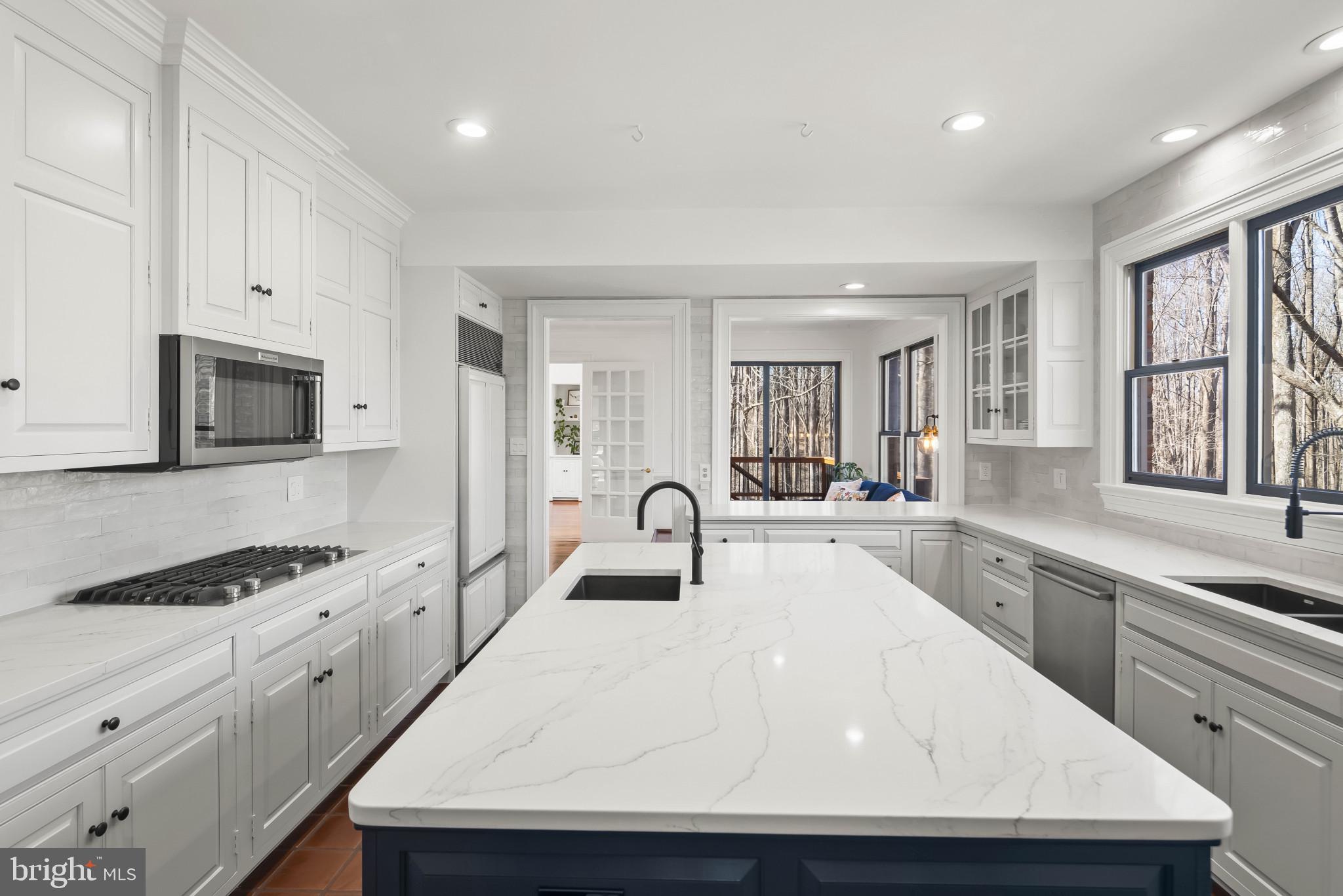 TRIADELPHIA WOODS - Residential