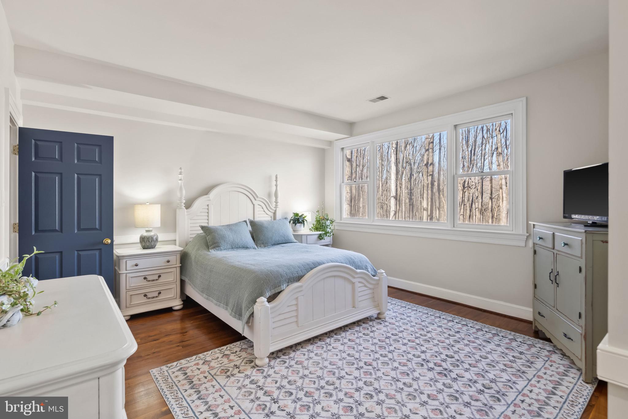 TRIADELPHIA WOODS - Residential