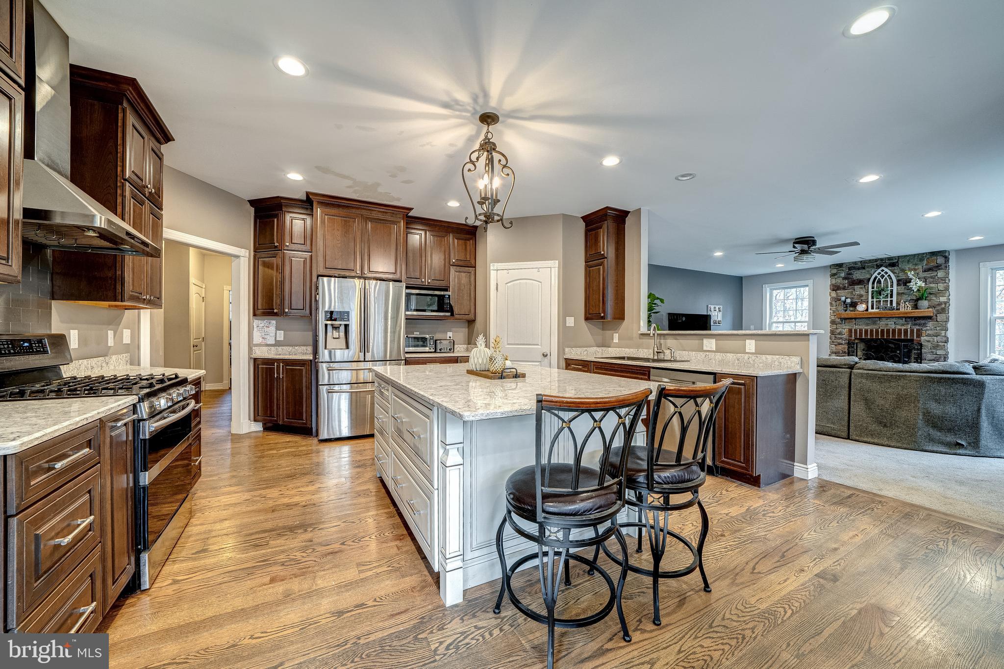 WATERSIDE RESERVE - Residential