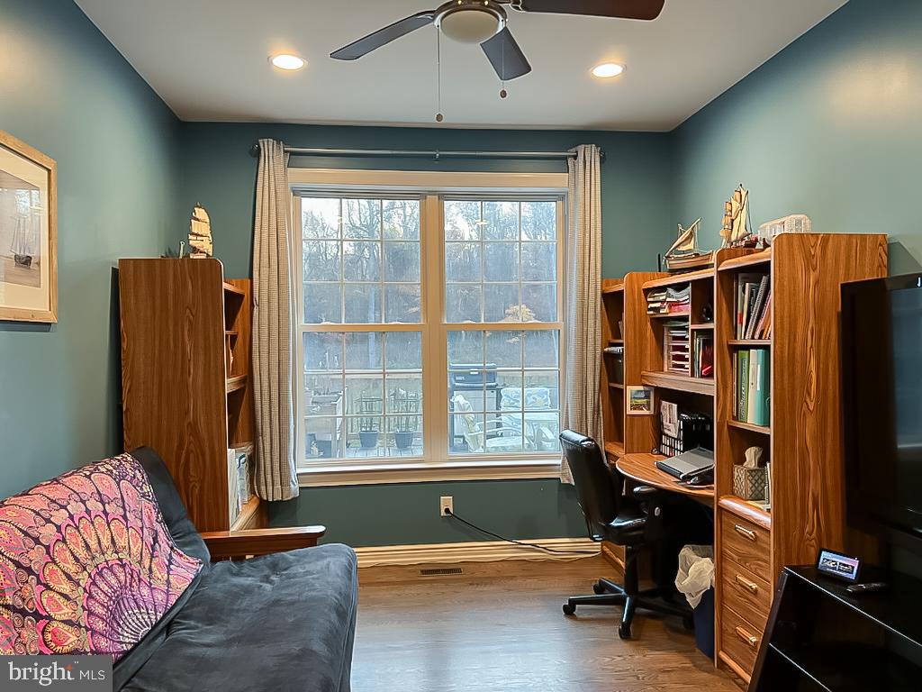 WATERSIDE RESERVE - Residential