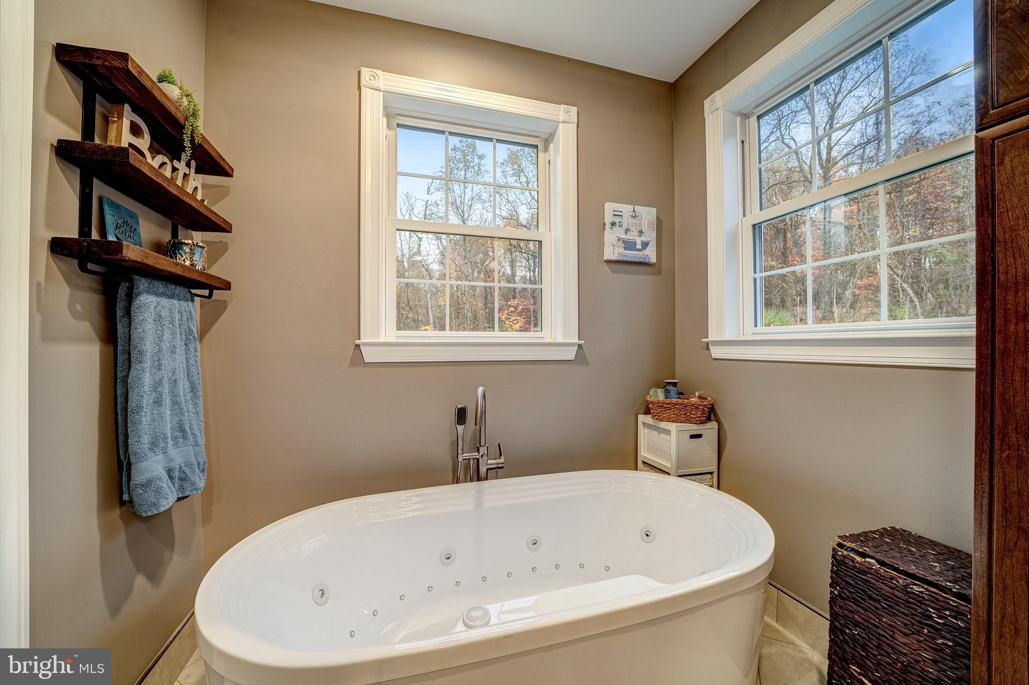 WATERSIDE RESERVE - Residential