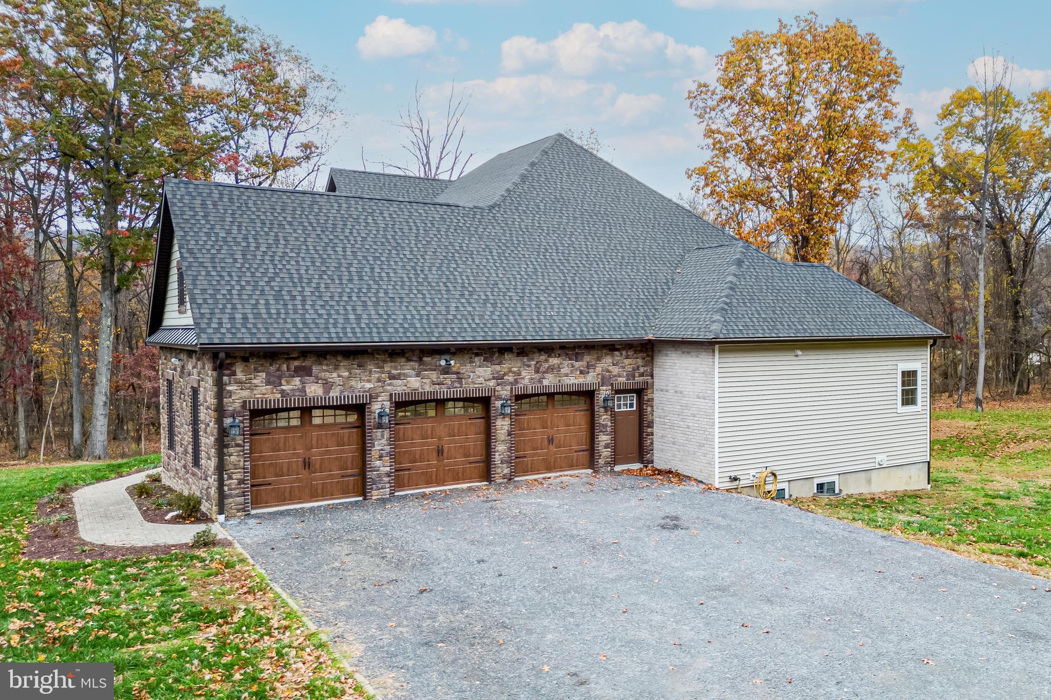 WATERSIDE RESERVE - Residential