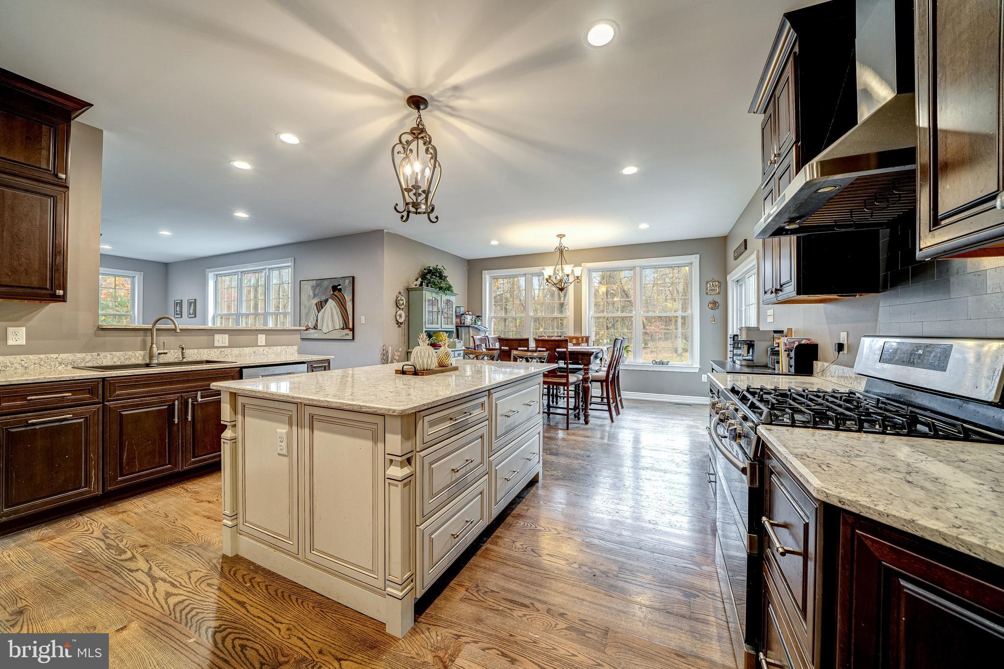 WATERSIDE RESERVE - Residential