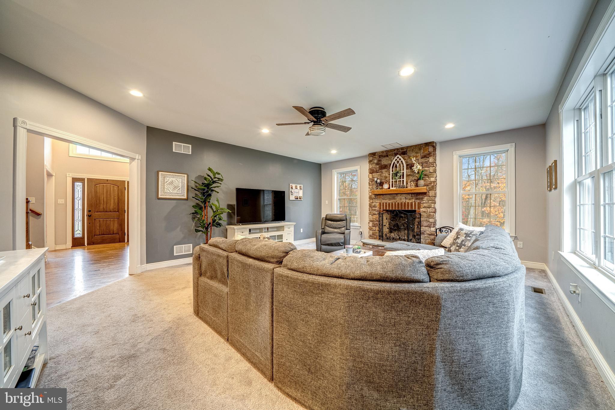 WATERSIDE RESERVE - Residential