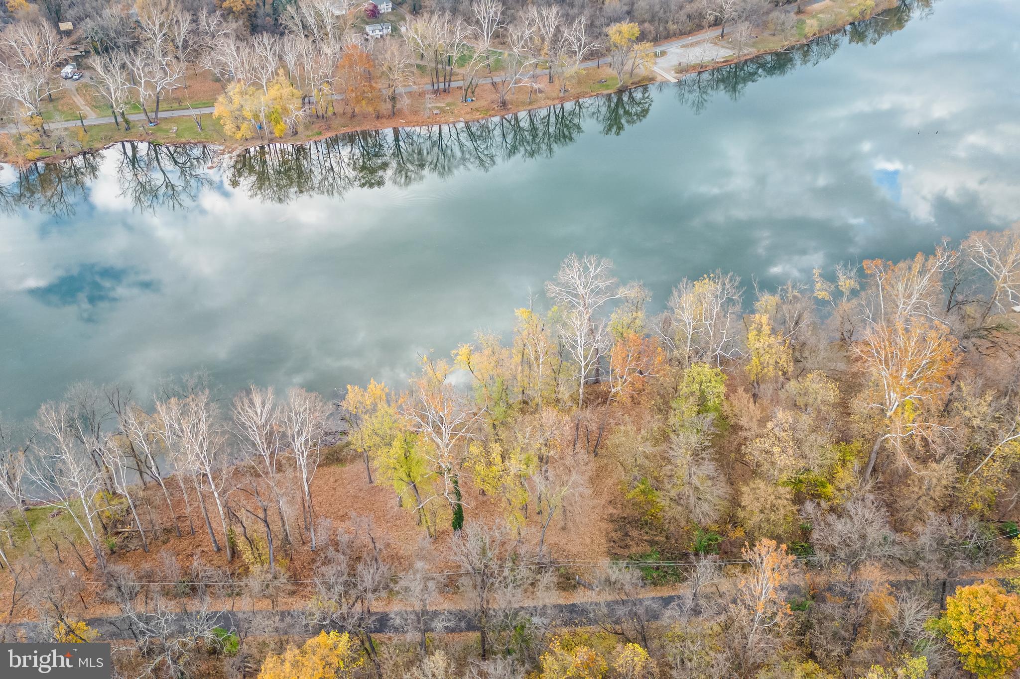 WATERSIDE RESERVE - Residential