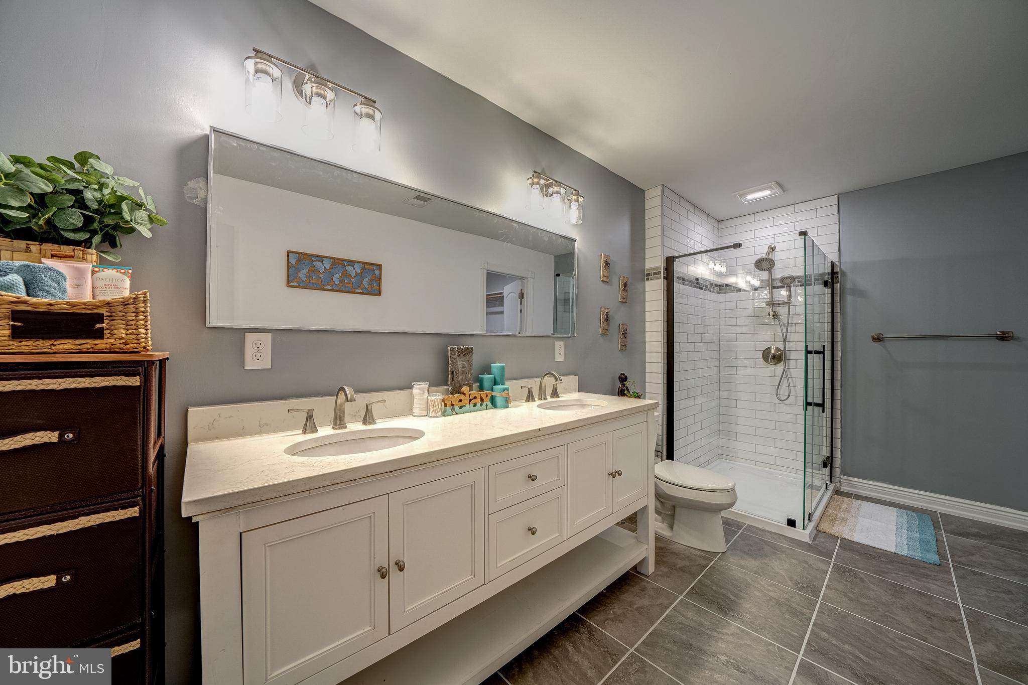 WATERSIDE RESERVE - Residential