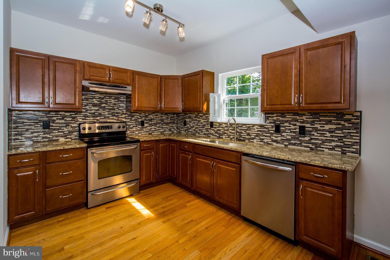 GRANDE VIEW PARK - Residential