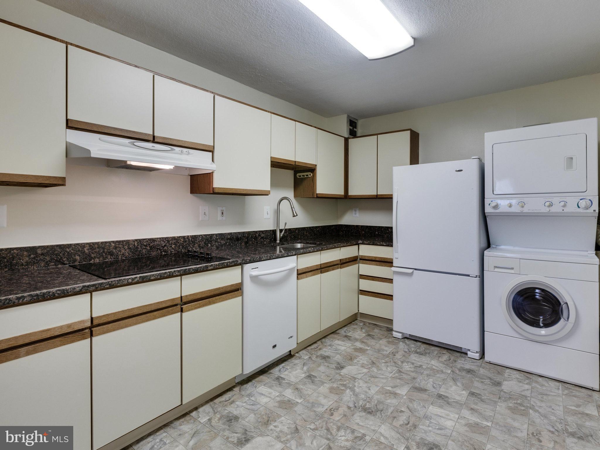 WATERGATE AT LANDMARK - Residential Lease