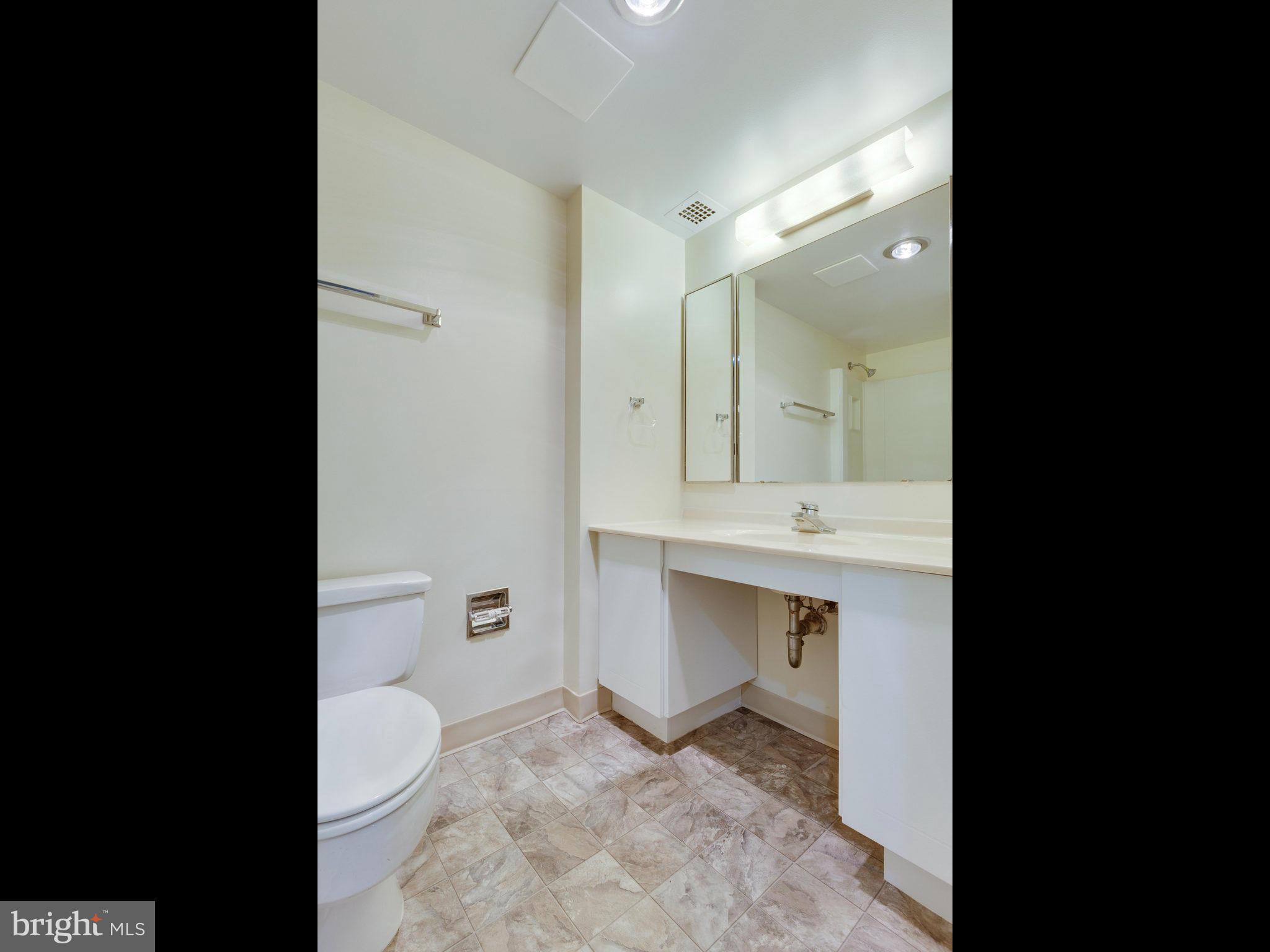 WATERGATE AT LANDMARK - Residential Lease